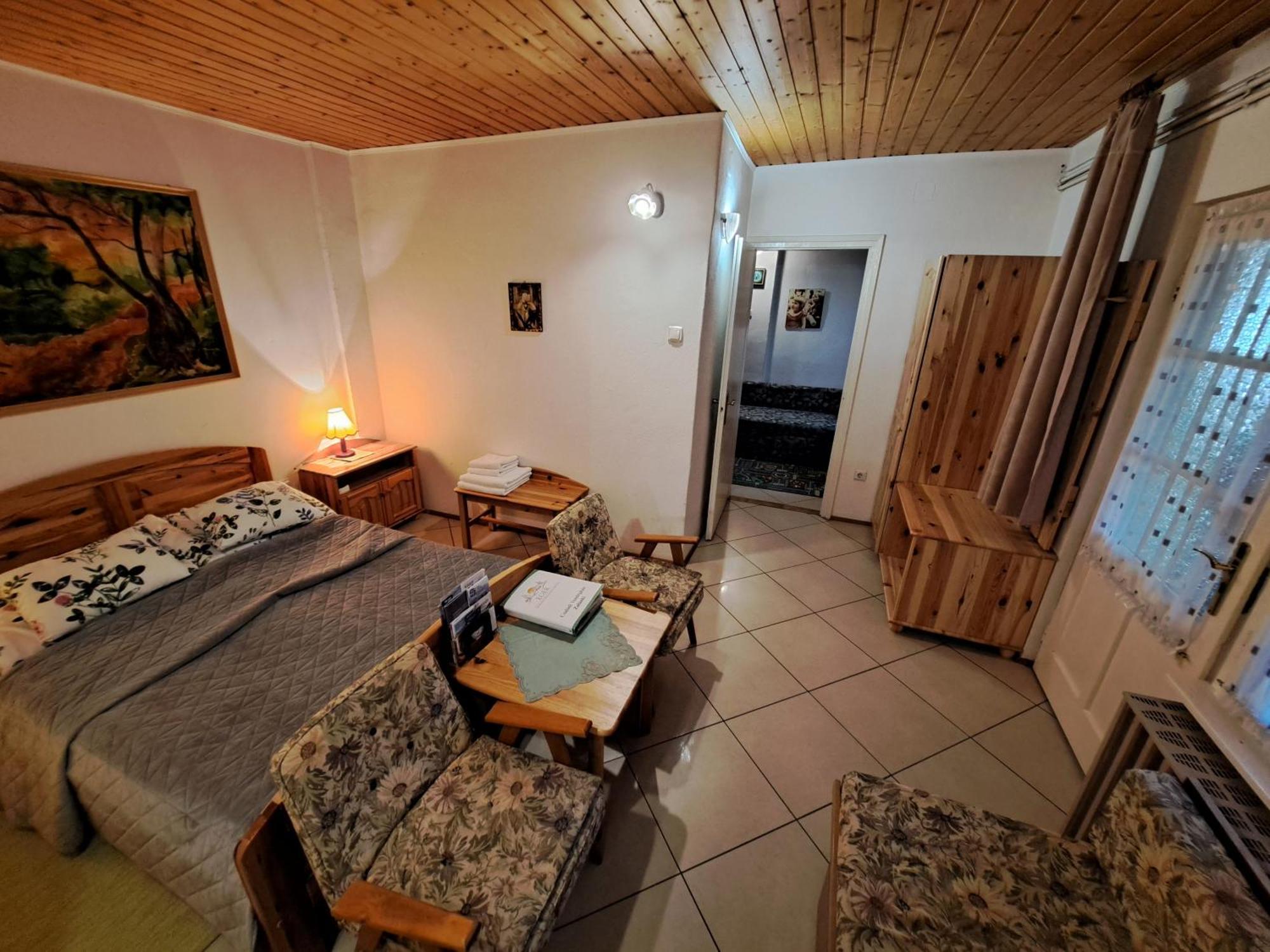 Ferienwohnung Csaladi Vendeghaz Erlau Exterior foto