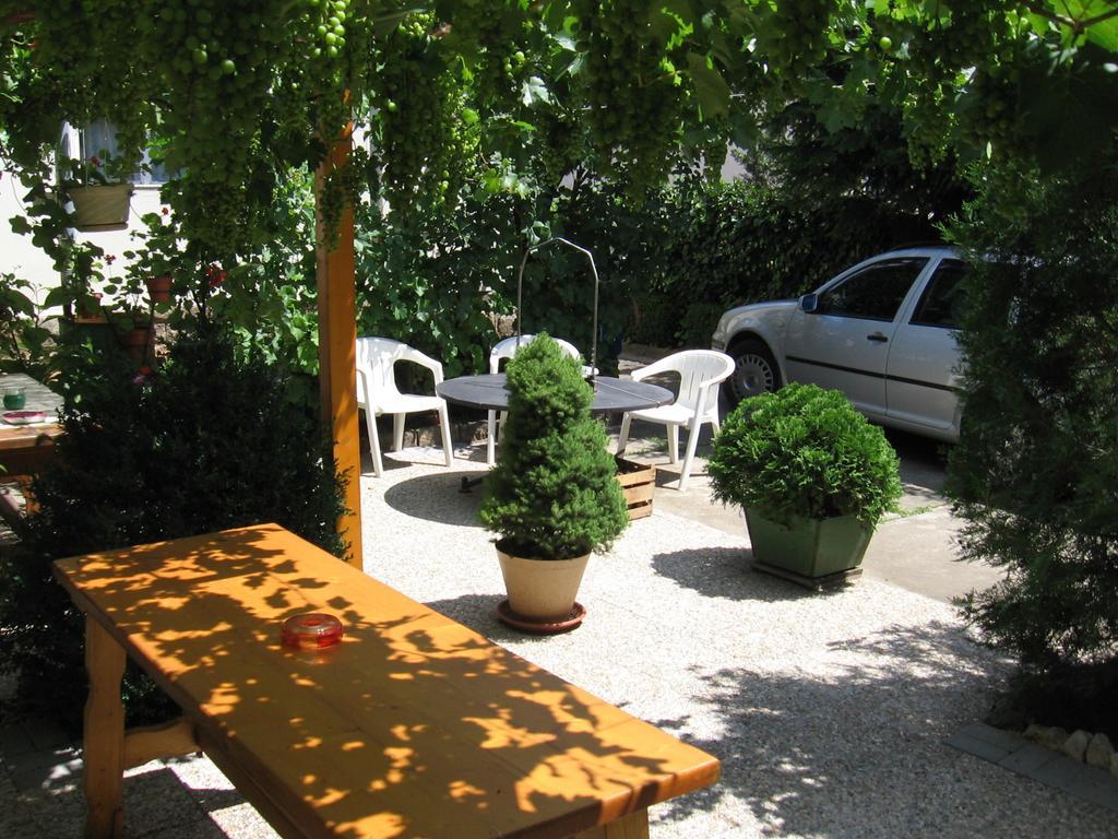 Ferienwohnung Csaladi Vendeghaz Erlau Exterior foto
